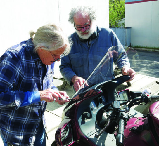 motorcycle-shield-installation